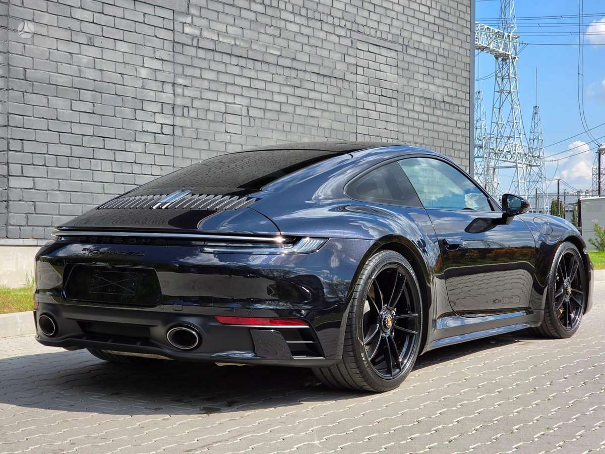 Porsche 911 - 12