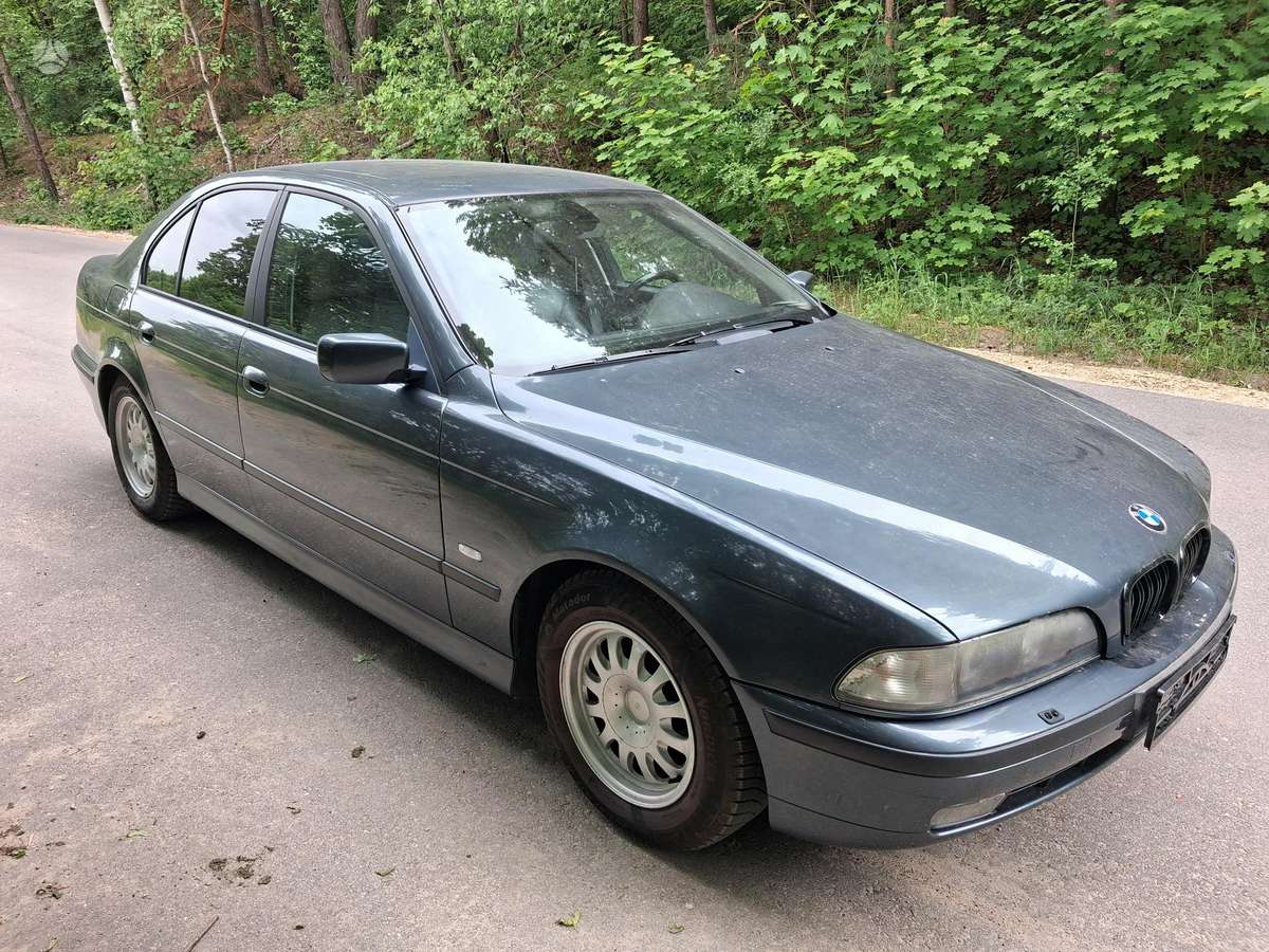 BMW 528, 3.0 l., Седан