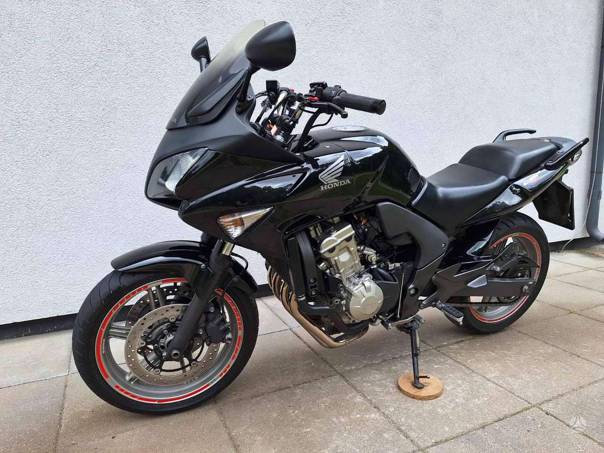 Honda CBF 600cc, street / classic
