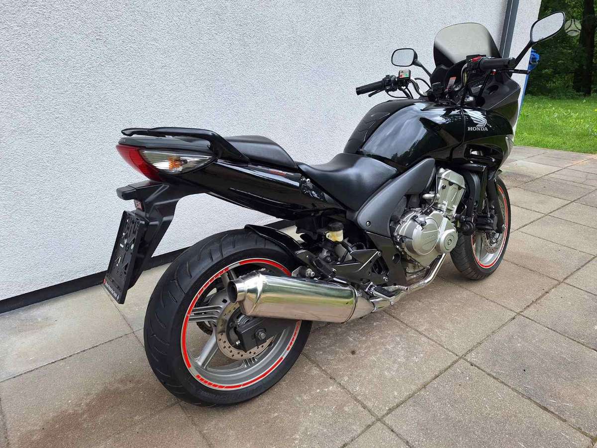 Honda CBF 600cc, street / classic