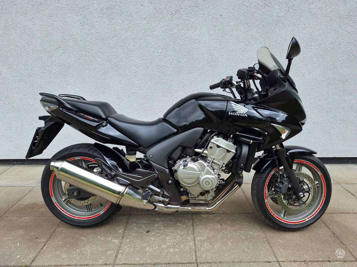 Honda CBF 600cc, street / classic