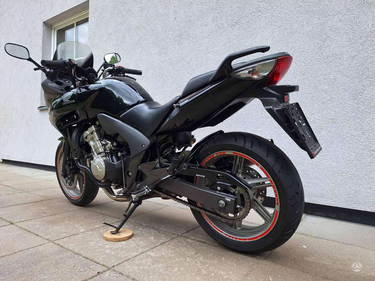 Honda CBF 600cc, street / classic