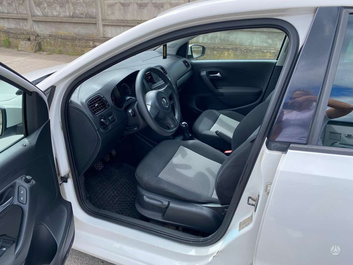 Volkswagen Polo - 9