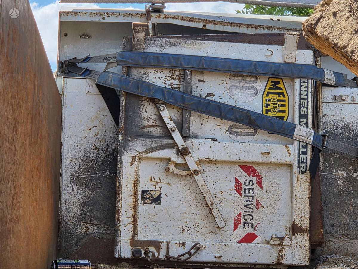 Iveco TRAKKER, pašizgāzēji