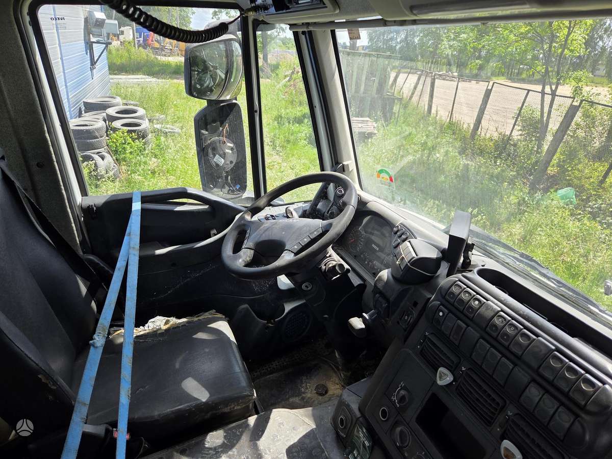 Iveco TRAKKER, pašizgāzēji
