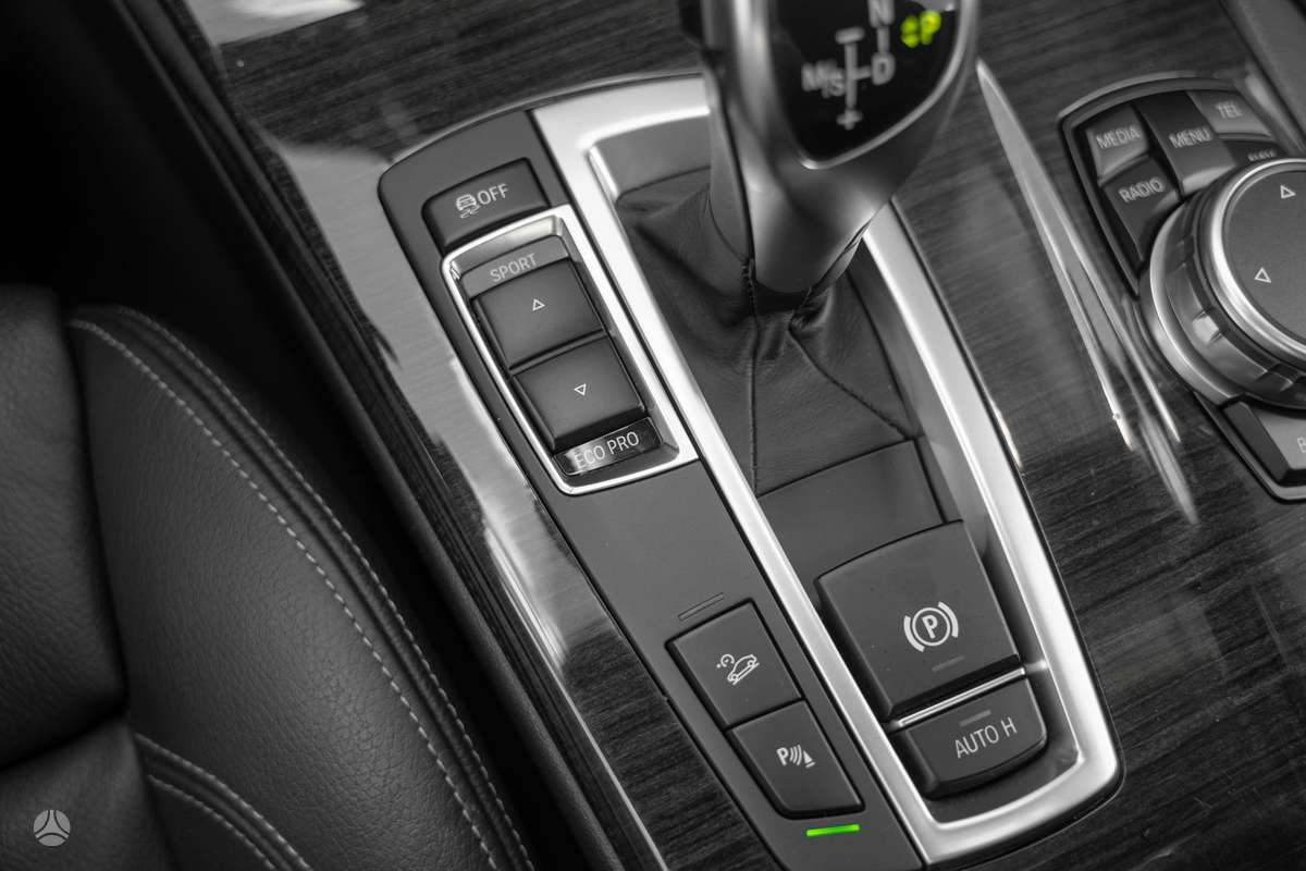BMW X3, 3.0 l., off-road / crossover