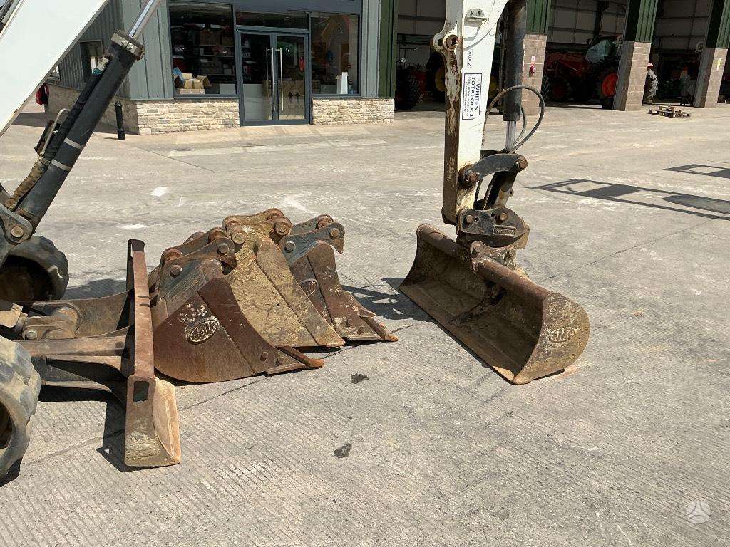 Bobcat E 50, mini ekskavatoriai