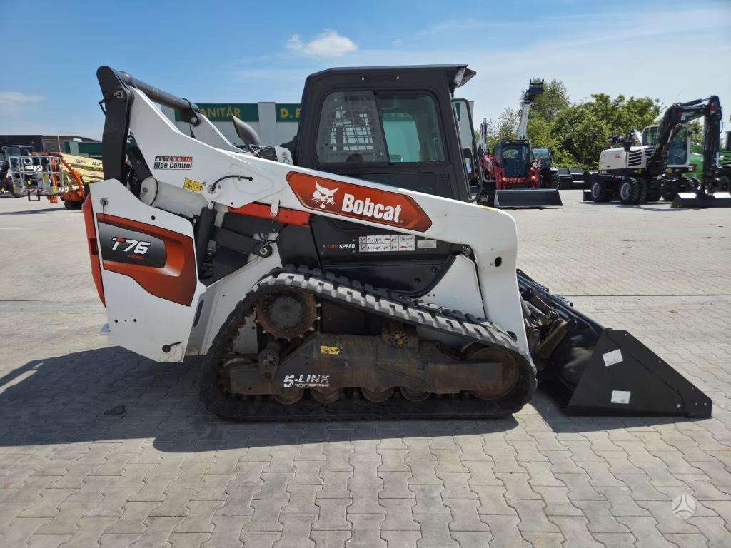 Bobcat T 76, mini loaders