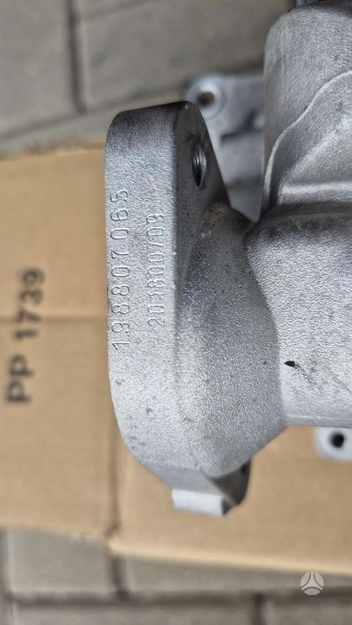 Volvo V90, 31439464, детали двигателя