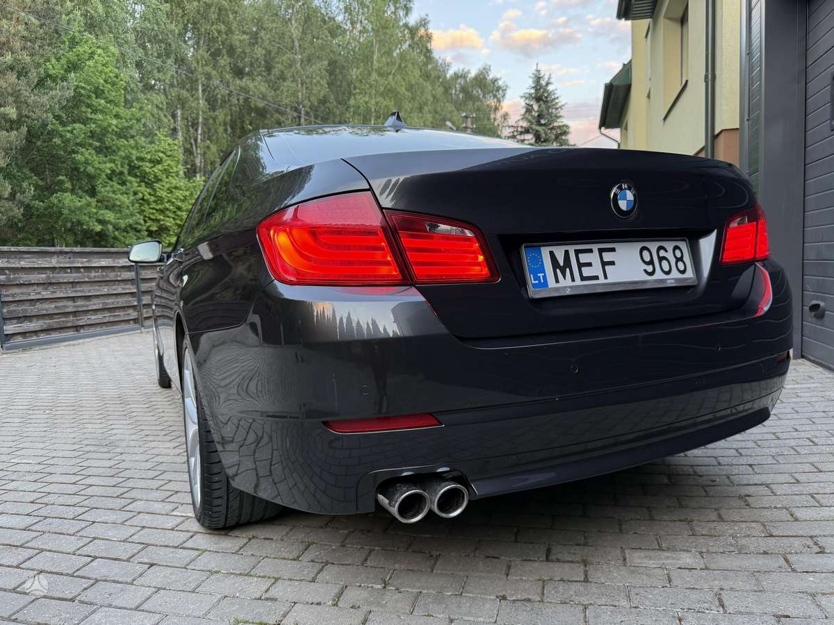 BMW 528, 3.0 l., Седан