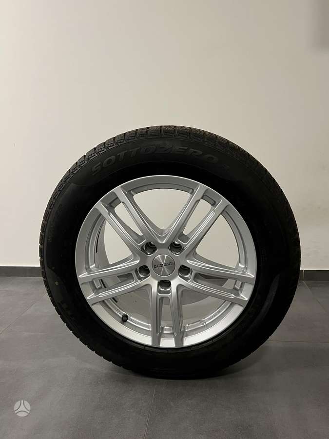 Dezent AUDI A6 C8, light alloy, R17