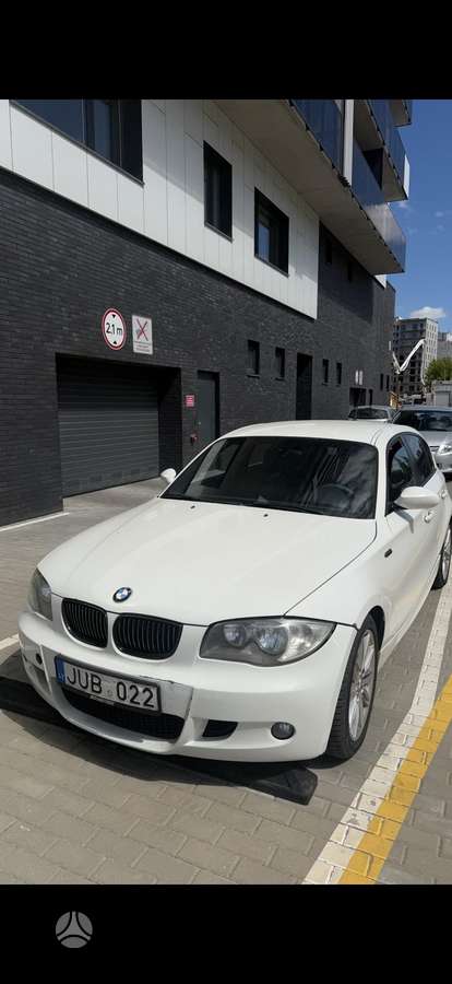 BMW 118, 2.0 l., Хэтчбек