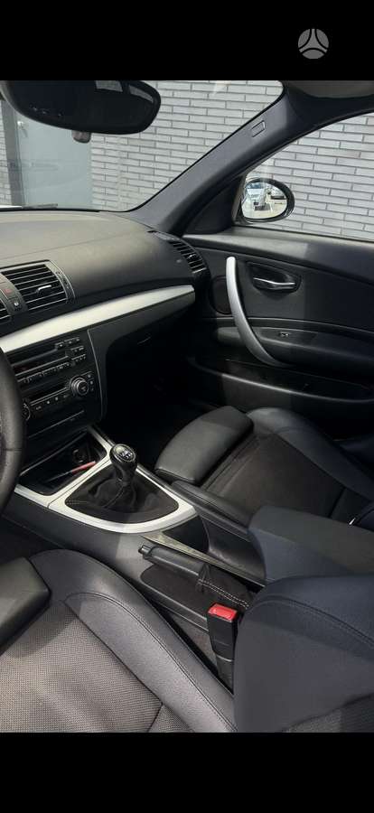 BMW 118, 2.0 l., Хэтчбек