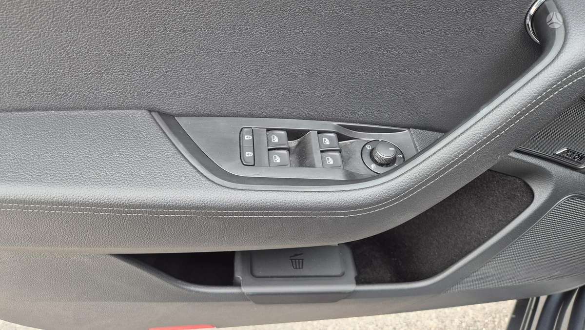 Skoda Superb, universalas