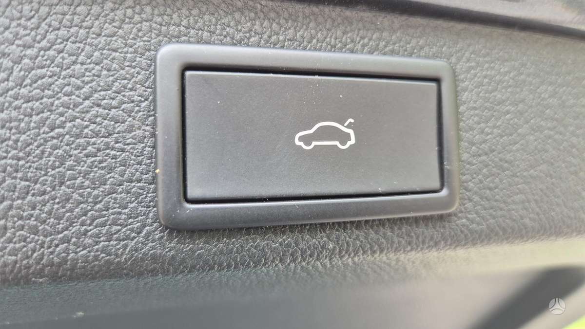 Skoda Superb, universalas