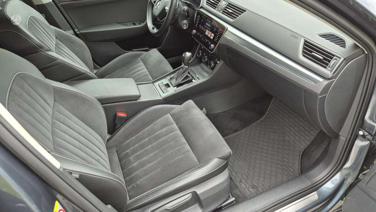 Skoda Superb, universalas