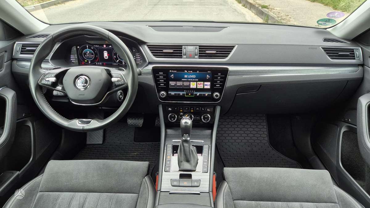 Skoda Superb, universalas