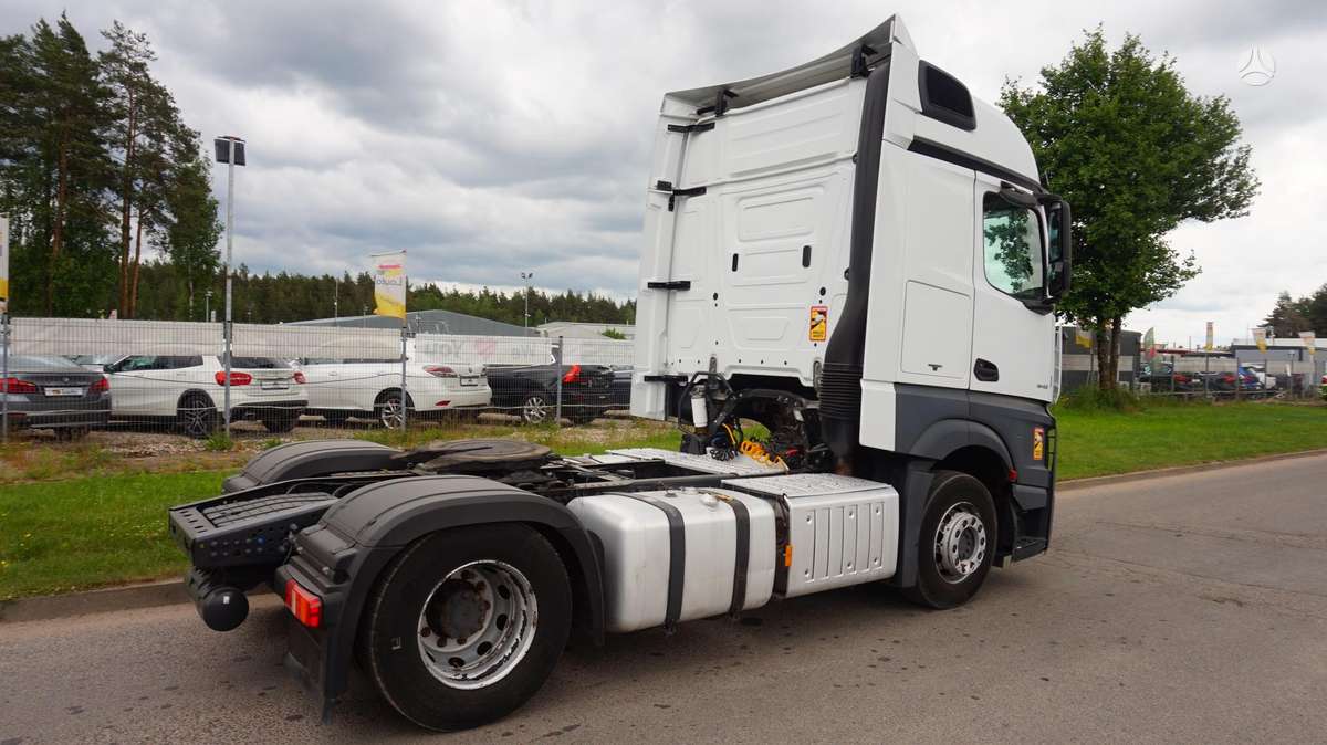 Mercedes-Benz Actros 1845, double sleeper