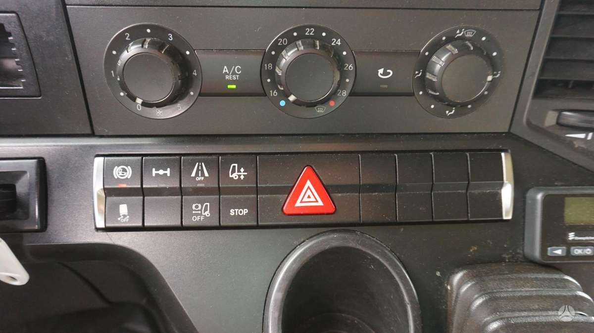 Mercedes-Benz Actros 1845, double sleeper