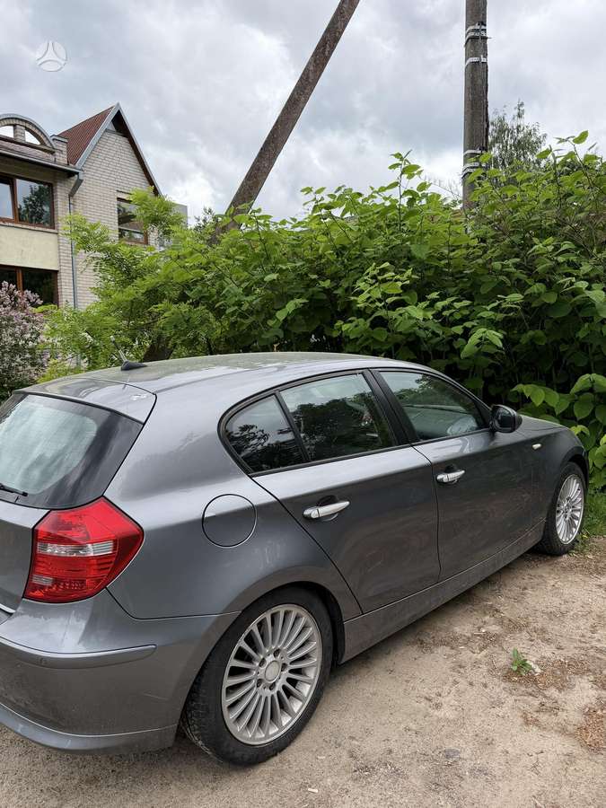 BMW 118, 2.0 l., hatchback