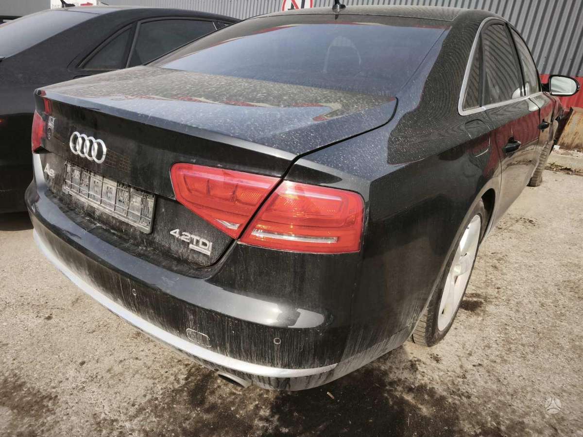 Audi A8