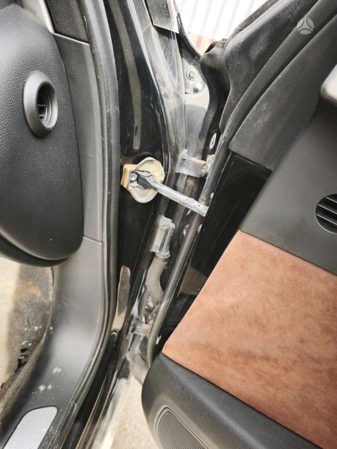 Audi A8 L