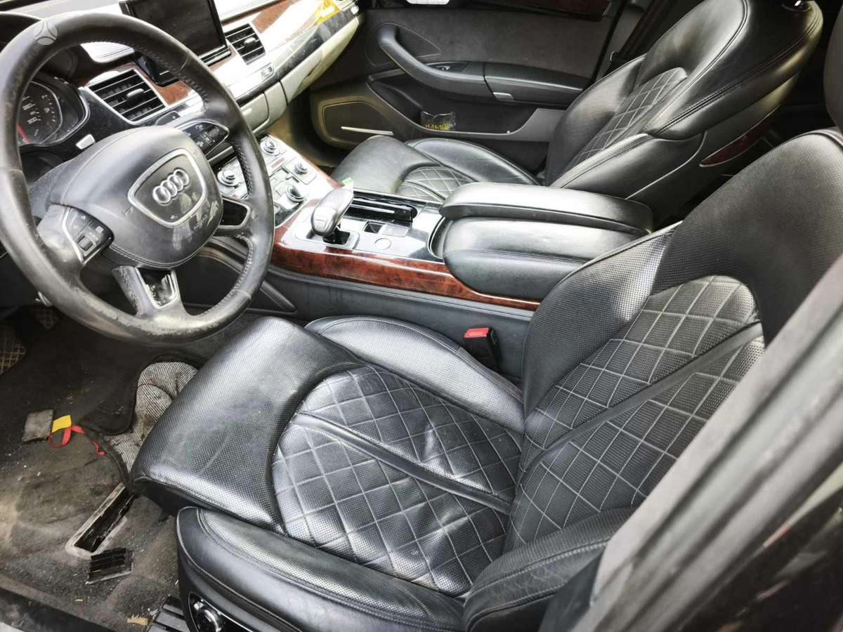 Audi A8 L