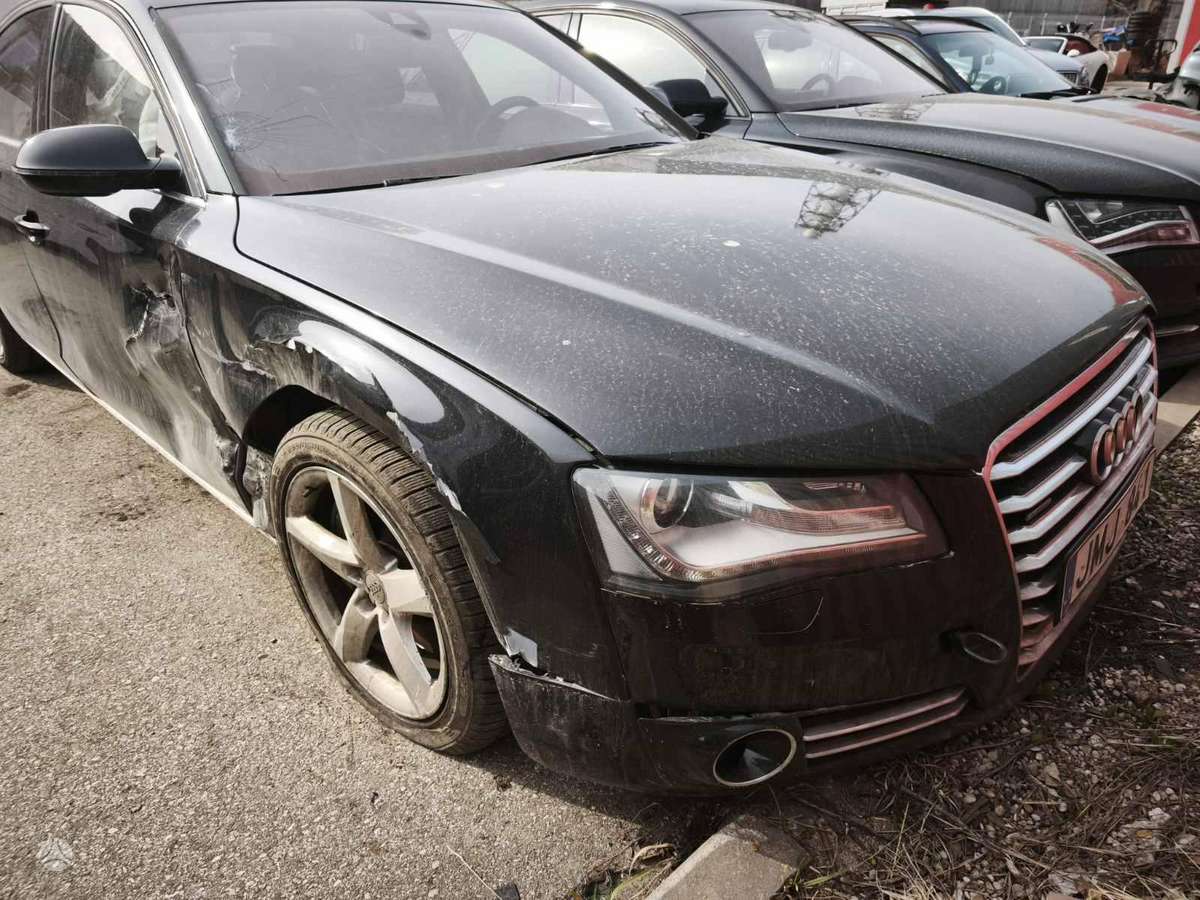 Audi A8 L
