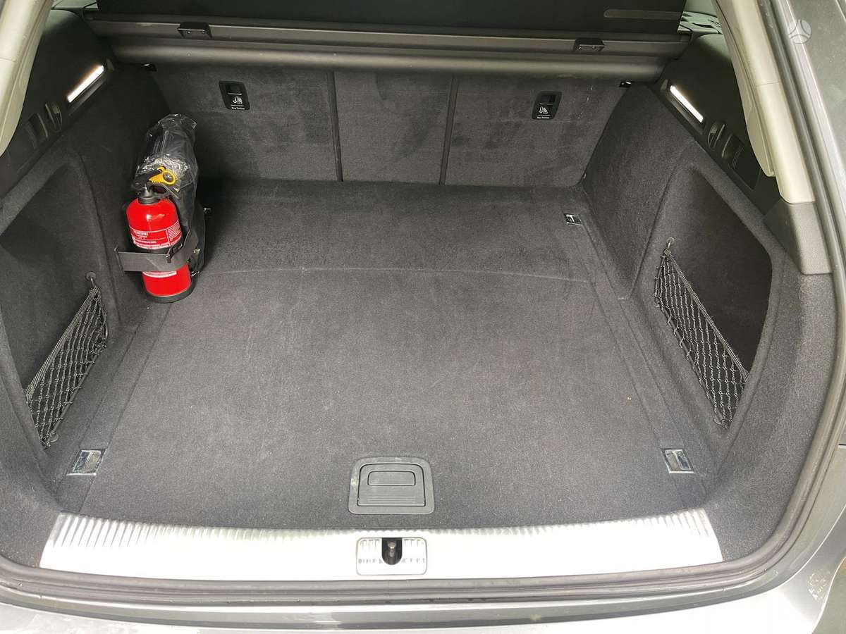 Audi A4, 3.0 l., universalas
