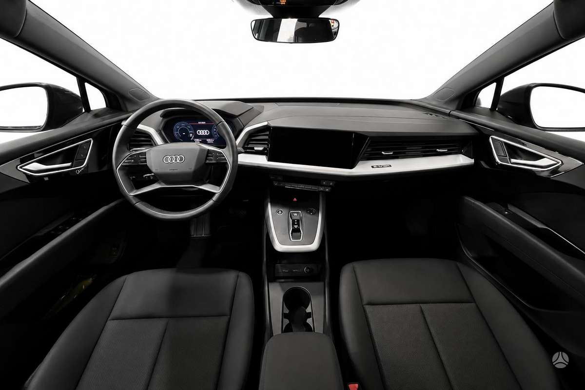 Audi Q4 e-tron, Внедорожник / Кроссовер