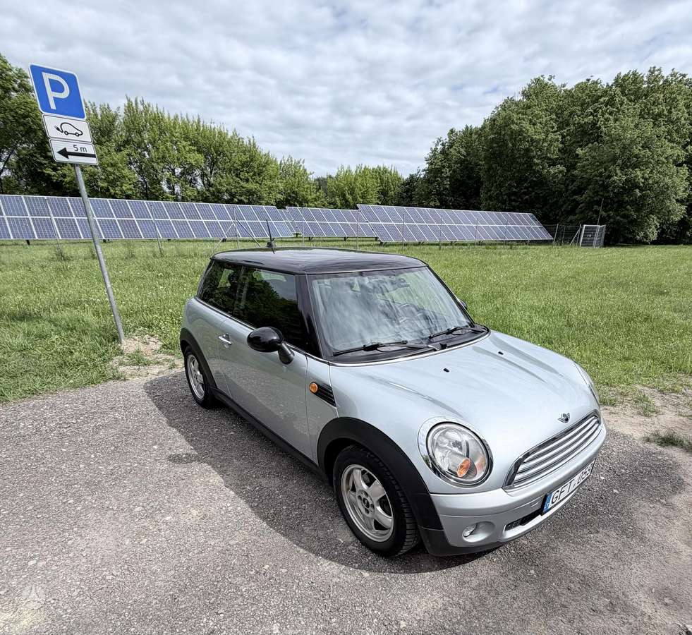 Mini Cooper, 1.6 l., hatchback