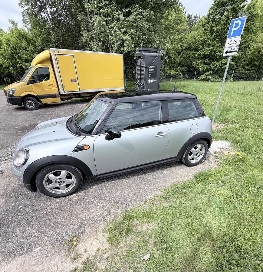 Mini Cooper, 1.6 l., hatchback