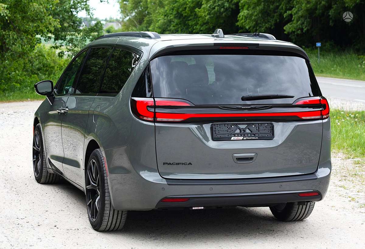 Chrysler Pacifica, 3.6 l., Минивэн