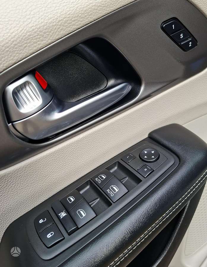 Chrysler Pacifica, 3.6 l., Минивэн