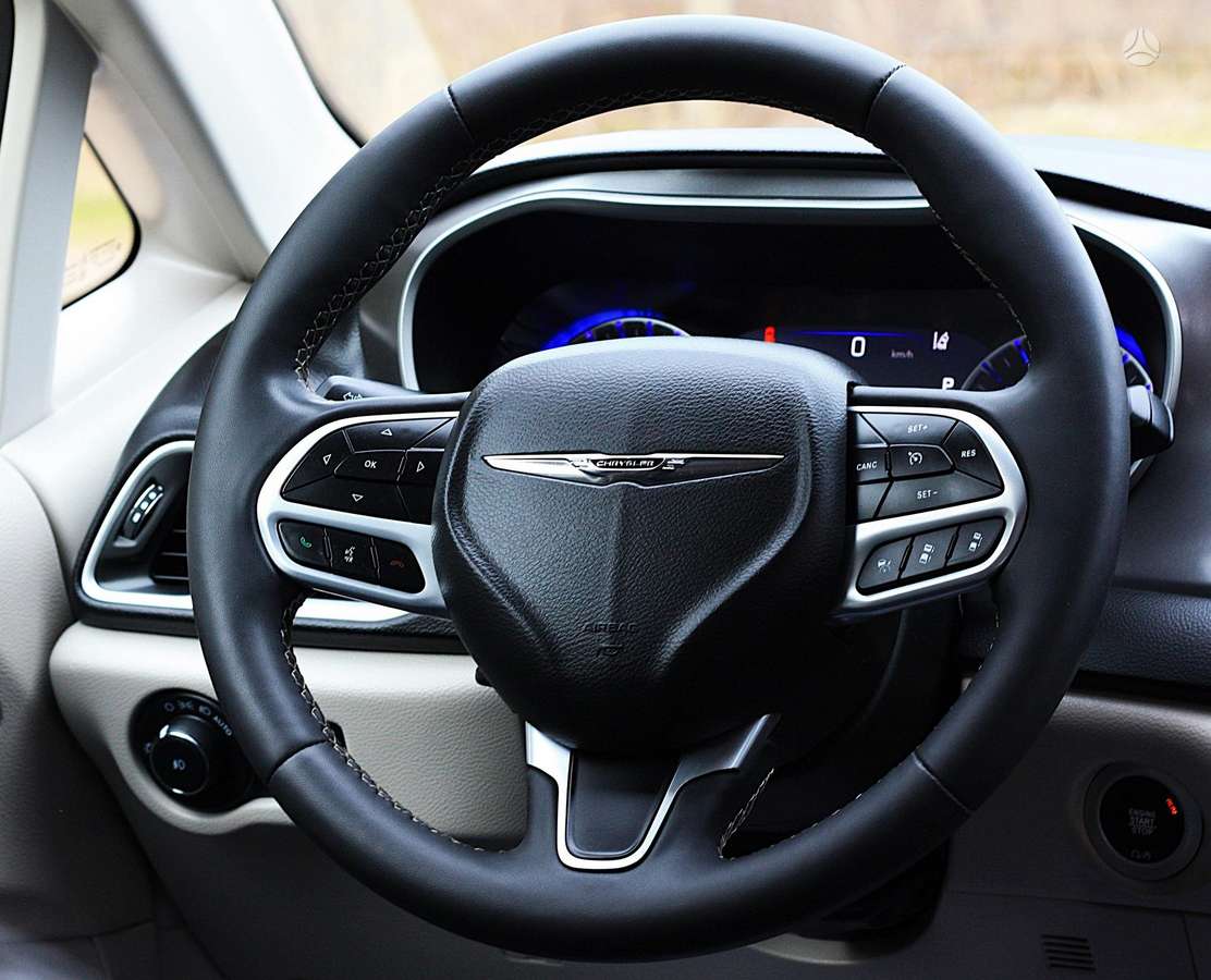 Chrysler Pacifica, 3.6 l., Минивэн