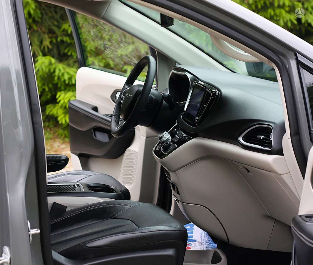 Chrysler Pacifica, 3.6 l., Минивэн