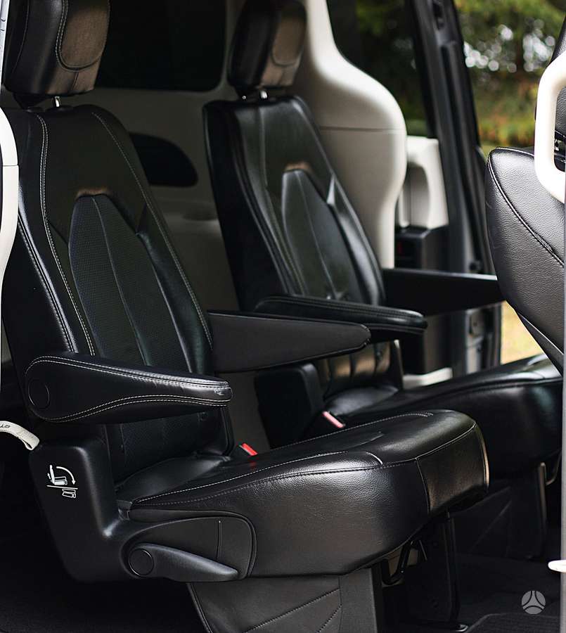 Chrysler Pacifica, 3.6 l., Минивэн