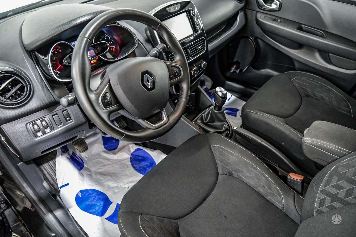 Renault Clio, 1.0 l., hatchback