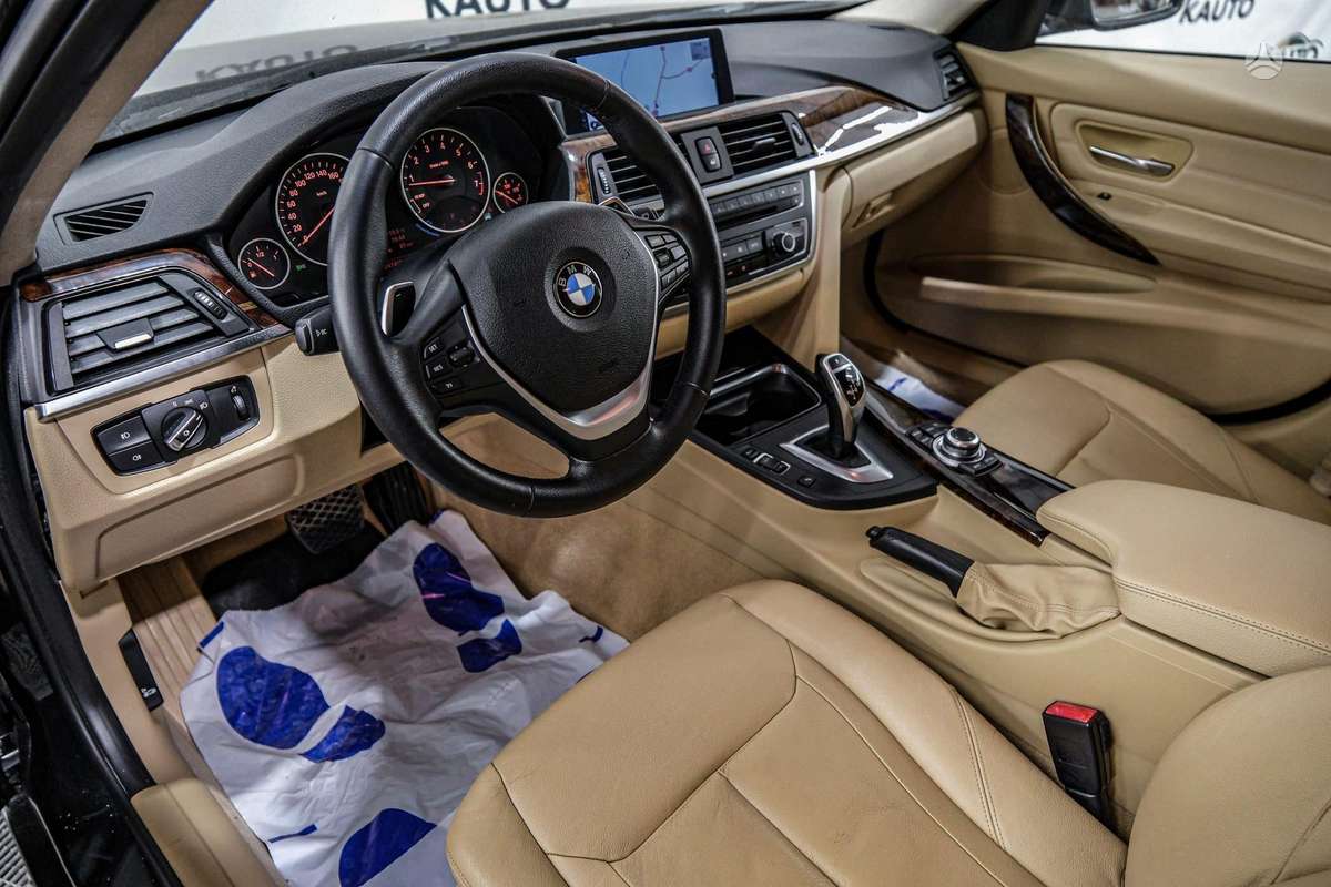 BMW 320, 2.0 l., Седан