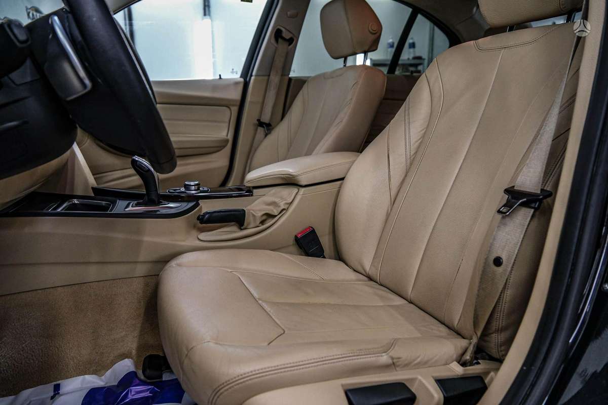 BMW 320, 2.0 l., Седан