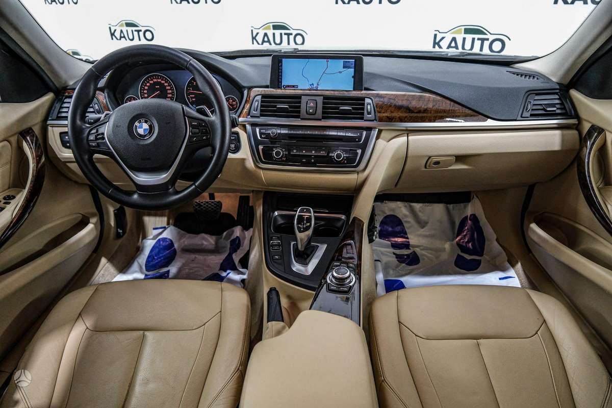 BMW 320, 2.0 l., Седан