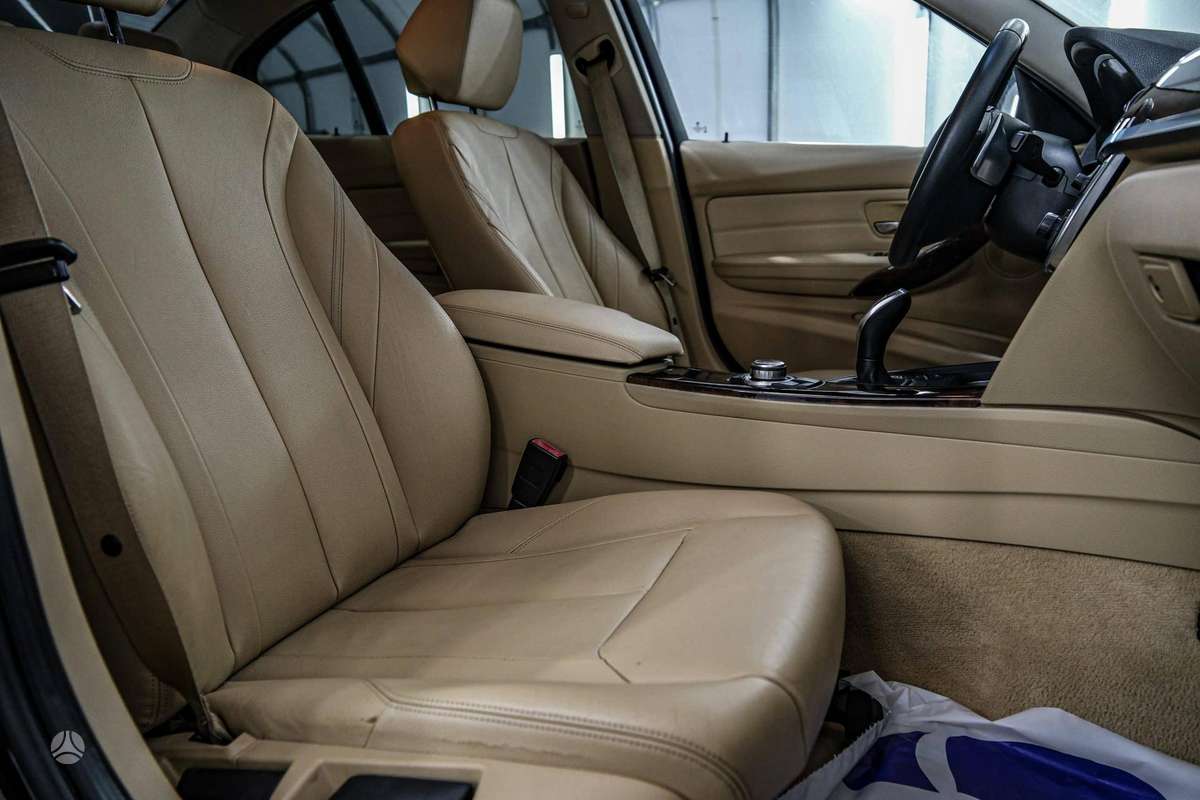 BMW 320, 2.0 l., Седан