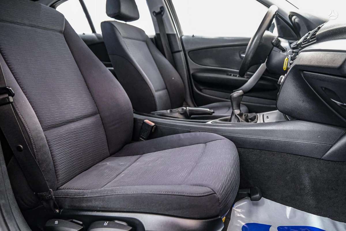 BMW 118, 2.0 l., Хэтчбек