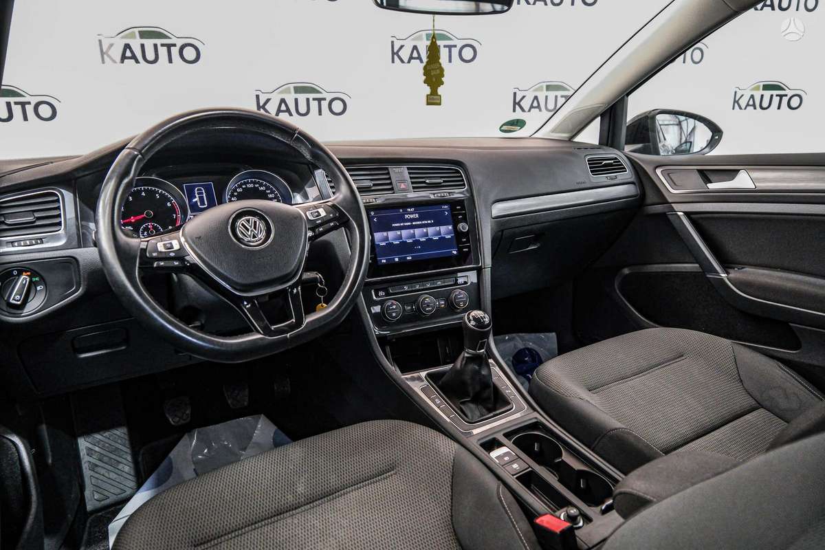 Volkswagen Golf - 7