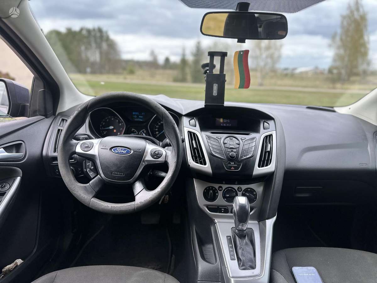 Ford Focus, 1.6 l., hatchback