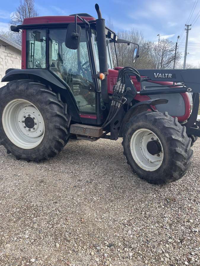 Valtra A92, traktori