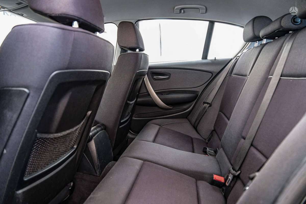 BMW 118, 2.0 l., hatchback