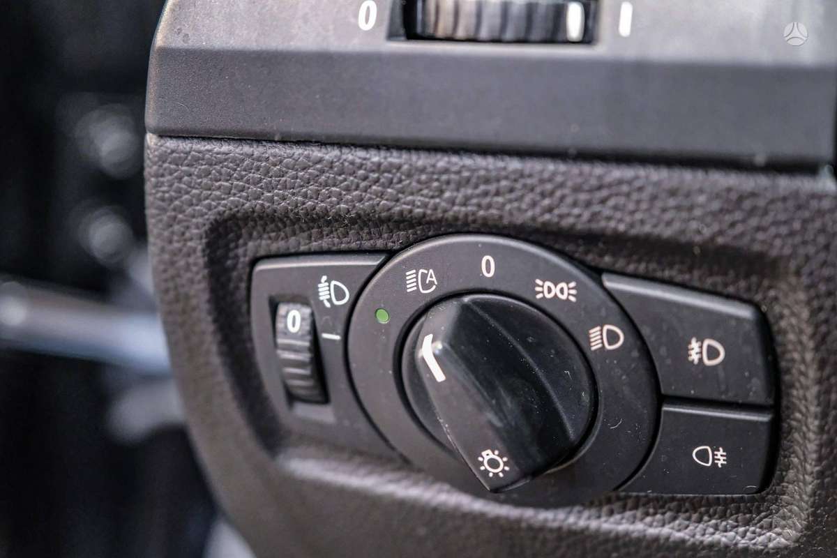 BMW 118, 2.0 l., hatchback