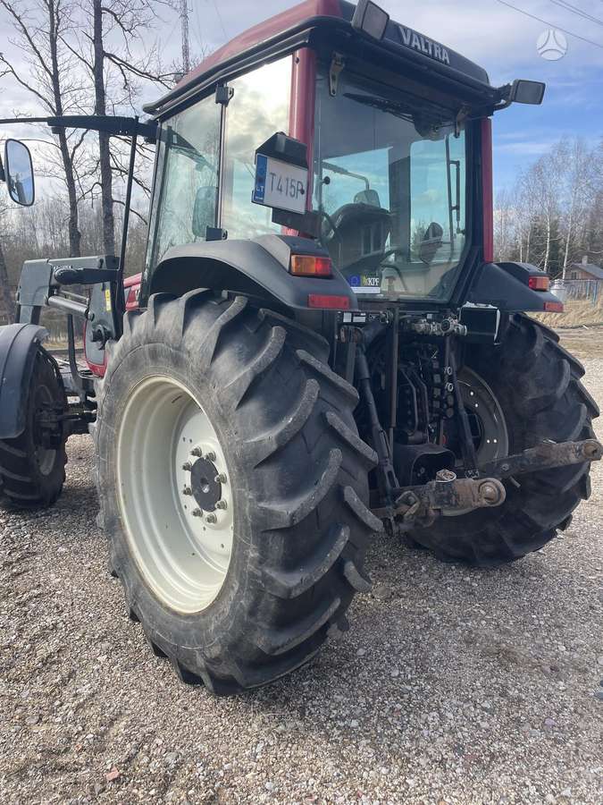 Valtra A92, traktori