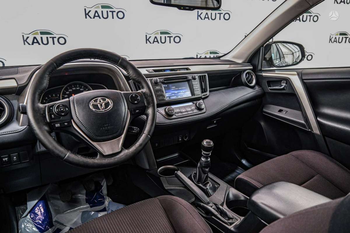 Toyota RAV4 - 7